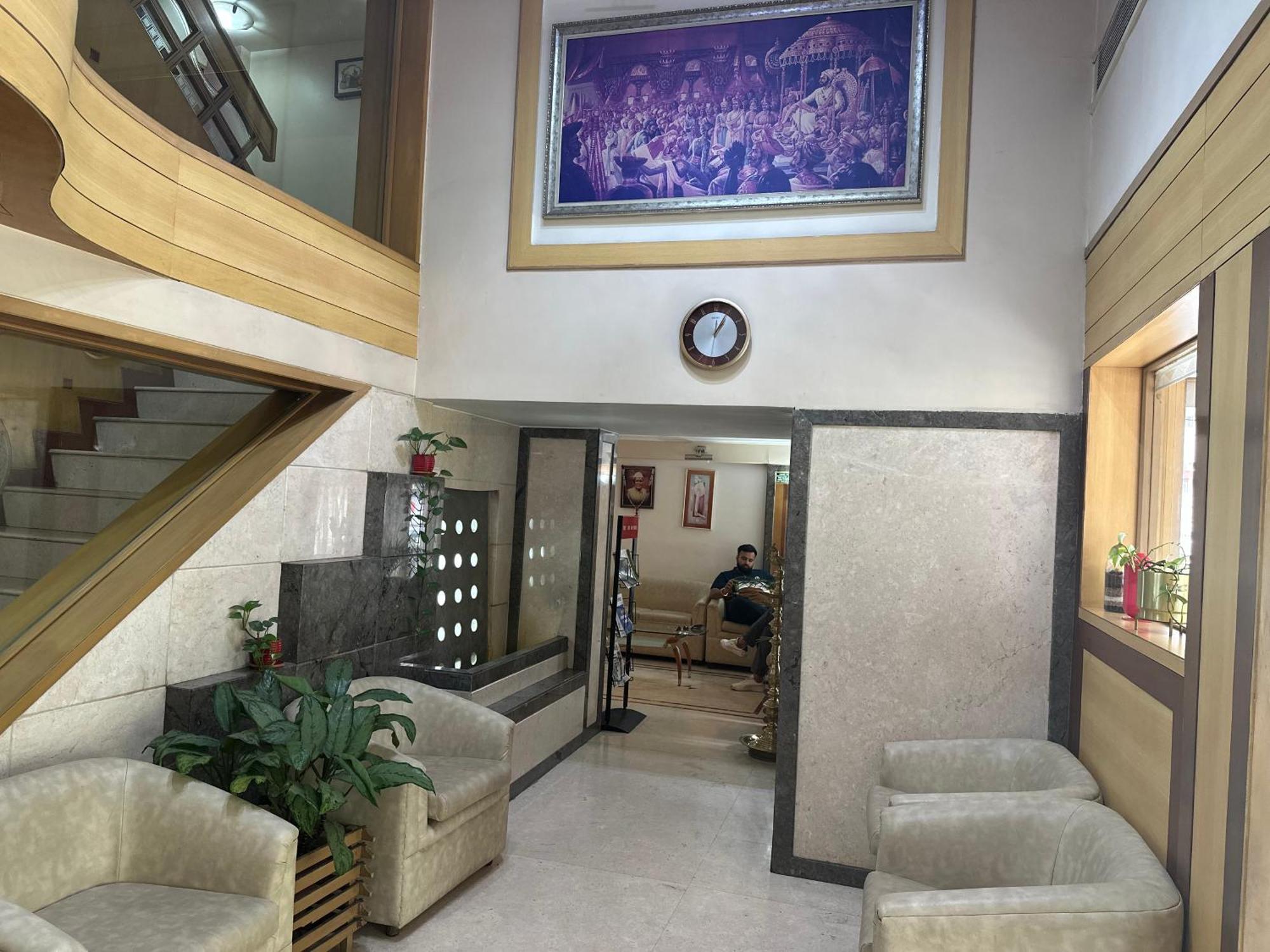 Hotel Ashirwad Пуна Экстерьер фото