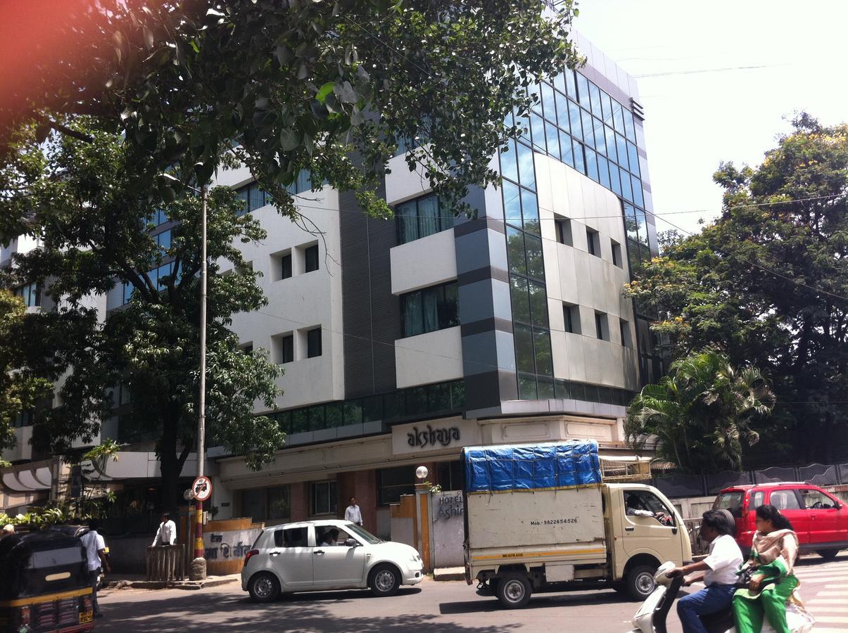 Hotel Ashirwad Пуна Экстерьер фото